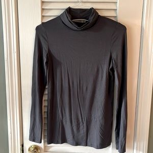 NWT Lush Dark Charcoal Gray Lightweight Turtleneck Sweater | M